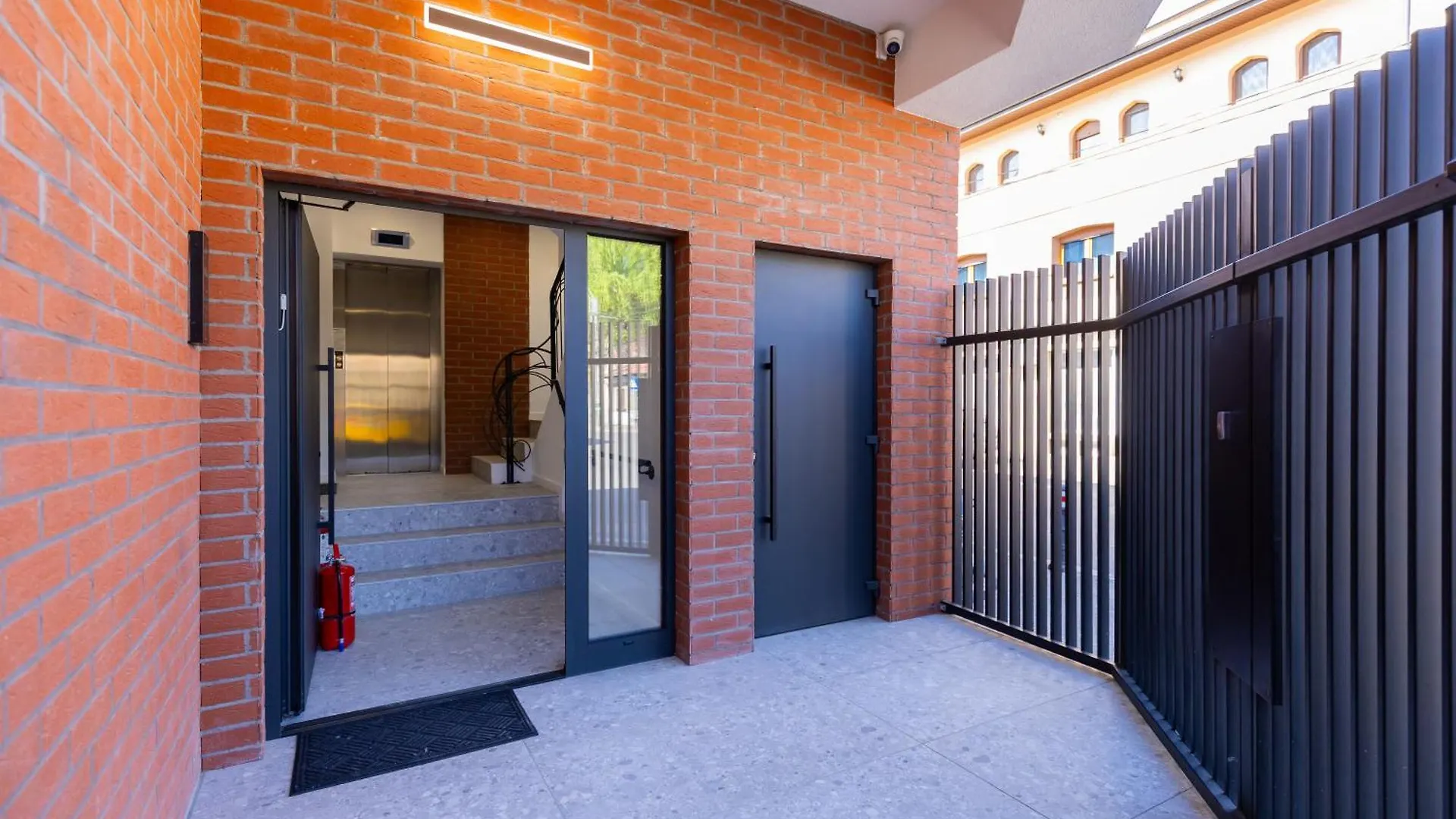 Nova New Boutique Building Apartment With Terrace And Private Parking بوخارست
